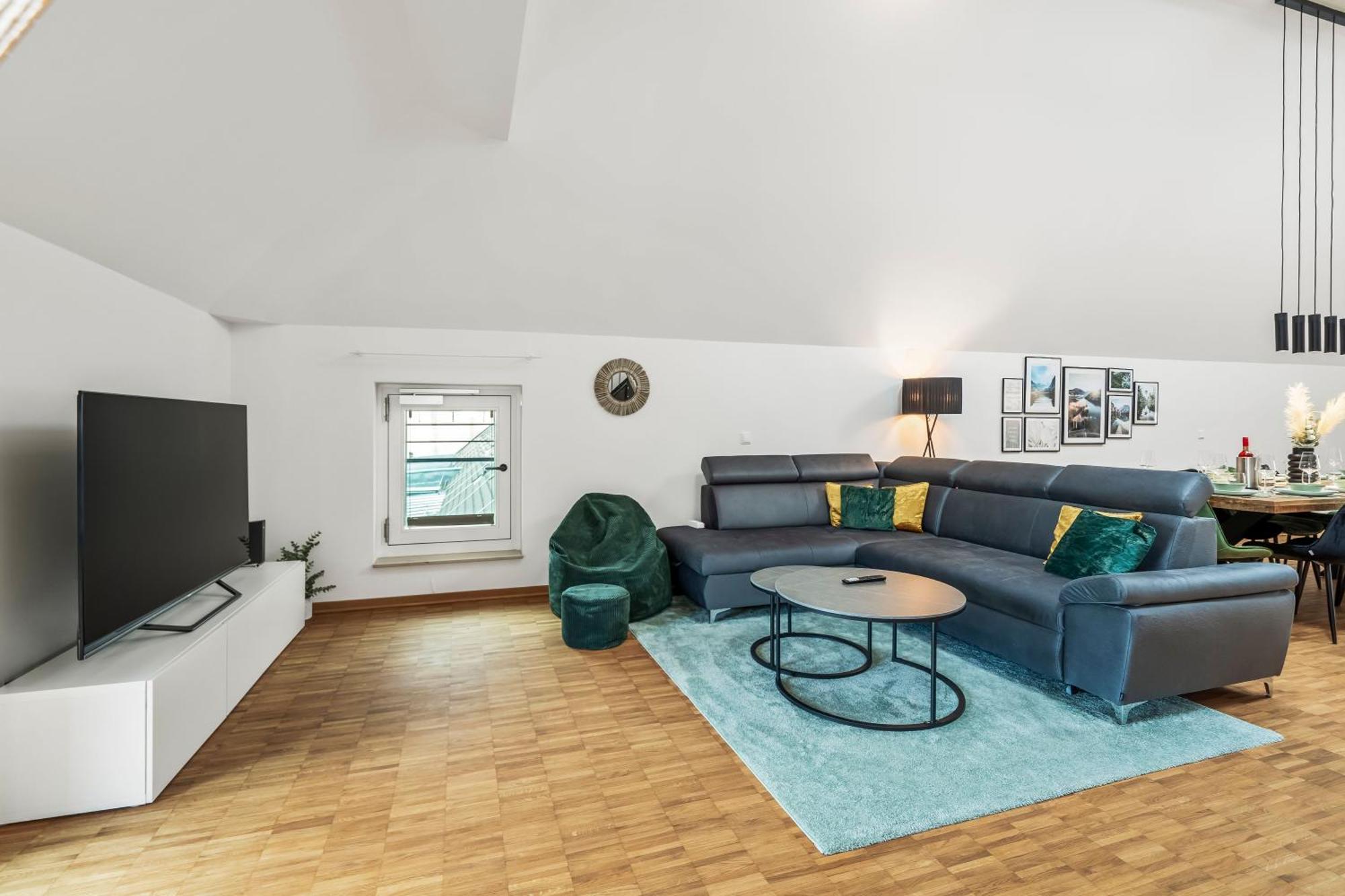 Dnd Design Loft I 170Qm I Parken I Balkon I Workstation I Netflix I Kaffee I Waschmaschine I Trockner I Xbox I Ausblick Apartment Wurzburg Ngoại thất bức ảnh