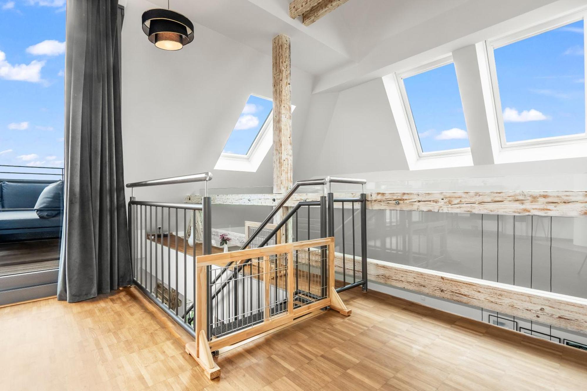 Dnd Design Loft I 170Qm I Parken I Balkon I Workstation I Netflix I Kaffee I Waschmaschine I Trockner I Xbox I Ausblick Apartment Wurzburg Ngoại thất bức ảnh